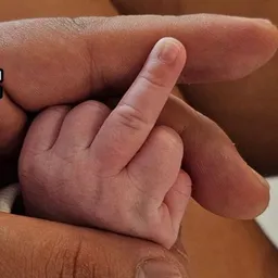 Babyfinger logo
